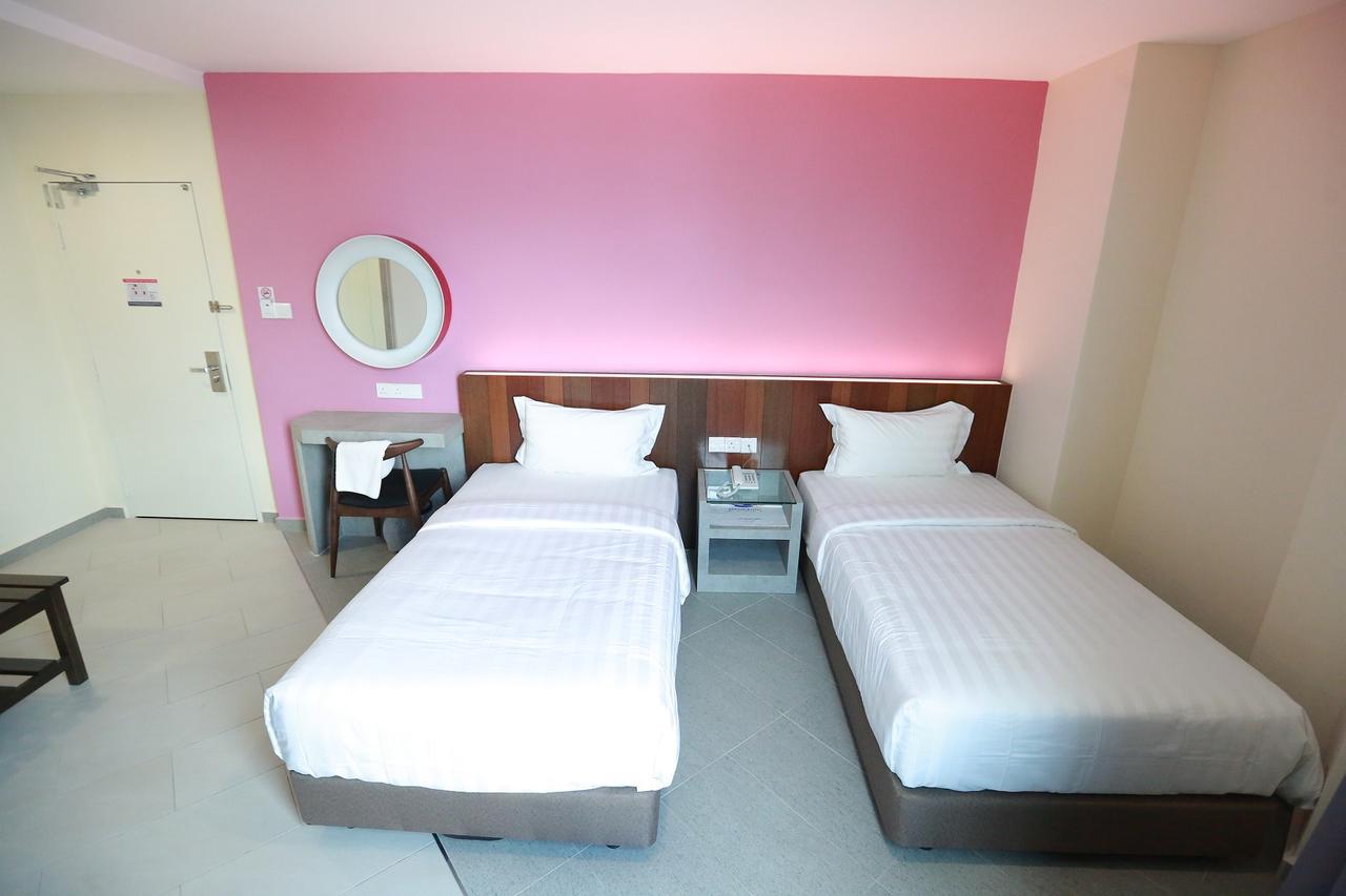 Pantai Regal Boutique Hotel Kuantan Zewnętrze zdjęcie