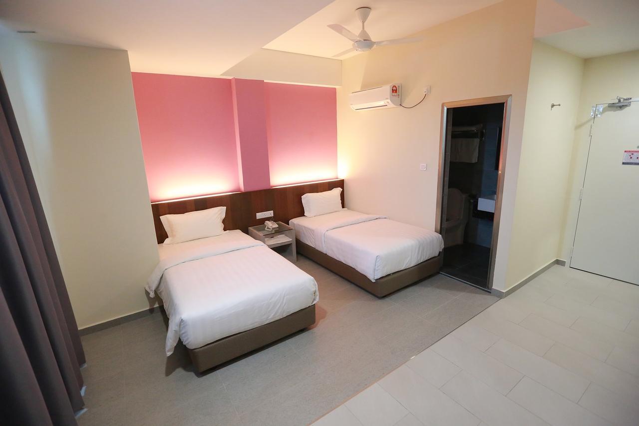 Pantai Regal Boutique Hotel Kuantan Zewnętrze zdjęcie
