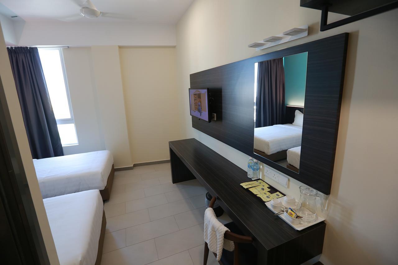 Pantai Regal Boutique Hotel Kuantan Zewnętrze zdjęcie