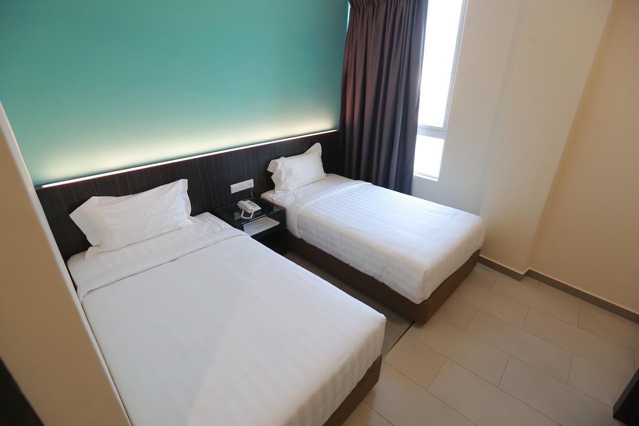 Pantai Regal Boutique Hotel Kuantan Zewnętrze zdjęcie
